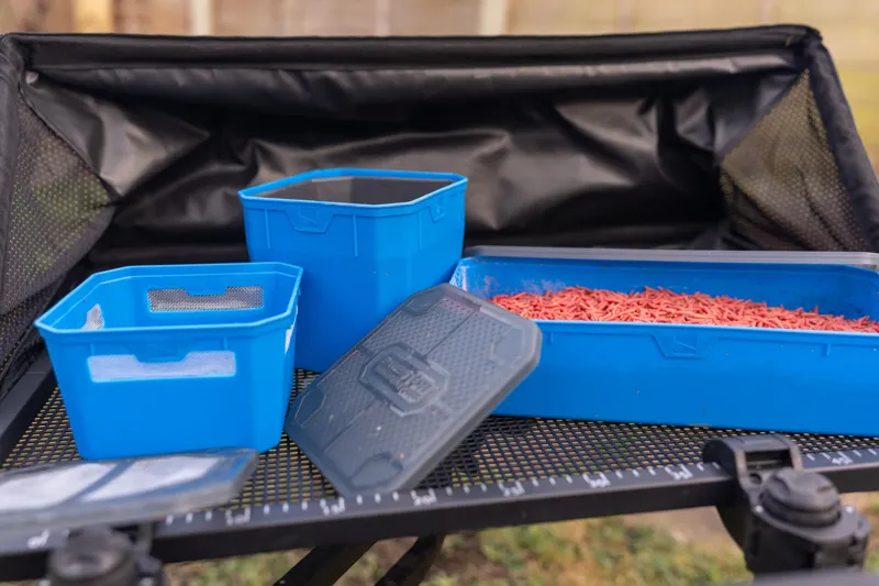 4Pt Bait Tub-10