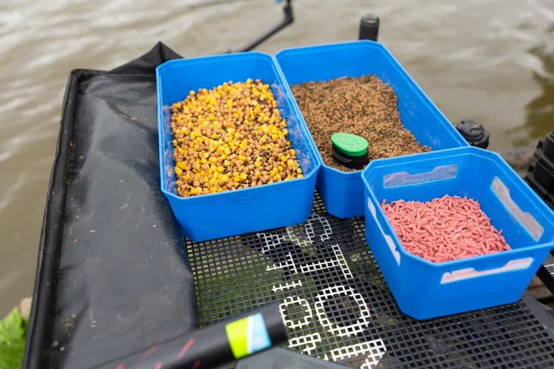 4Pt Bait Tub-8