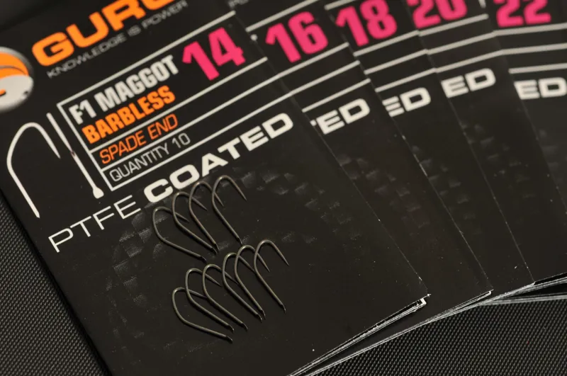 F1 Maggot Barbless-1