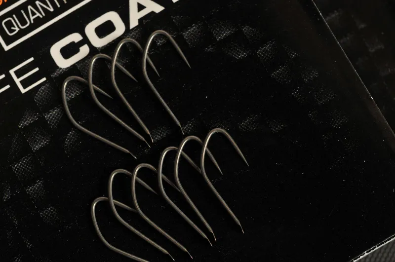 F1 Maggot Barbless-2