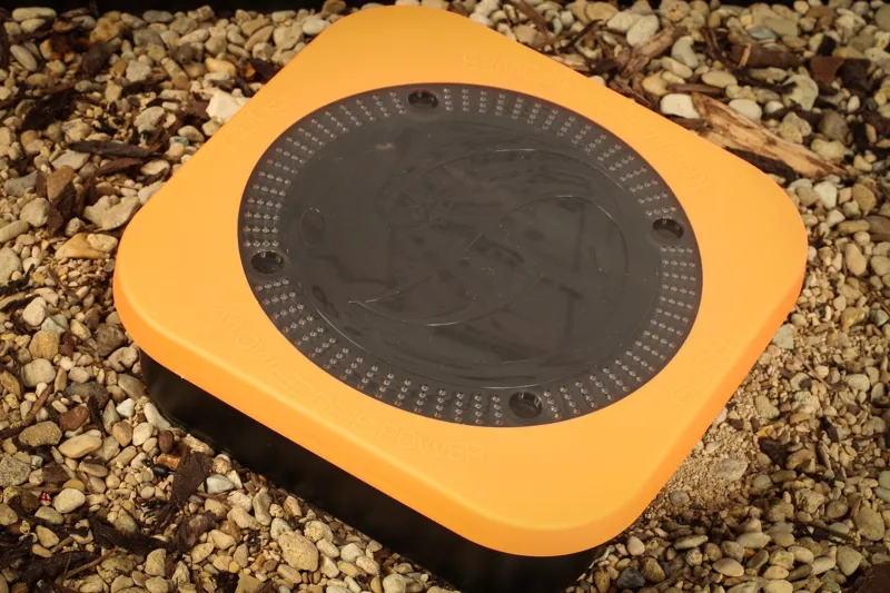 Guru 5.3 Pint Bait Box Solid Lid-4