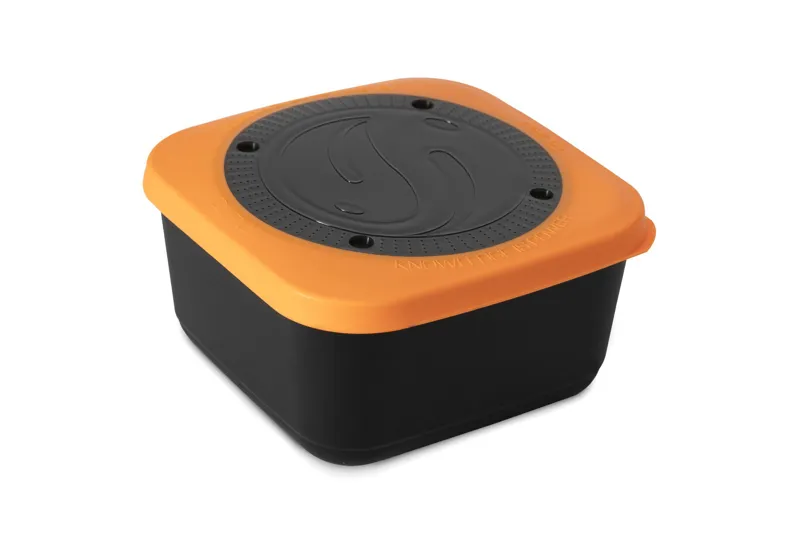 Guru 5.3 Pint Bait Box Solid Lid