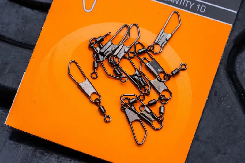Guru Fishing Snap Link and Swivel  Size 14-1