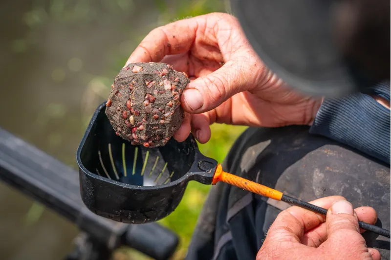 Guru Rapid Release Pole Cups-2