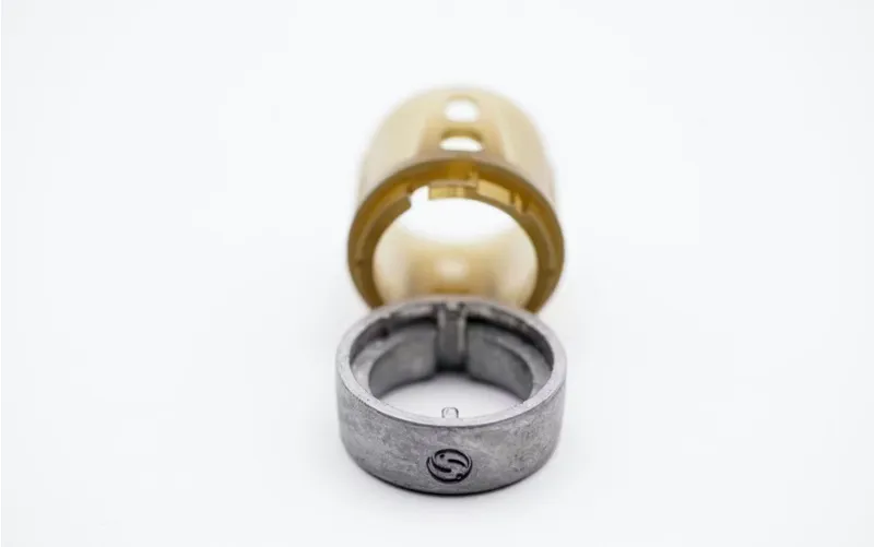 X-Change Distance Feeder Solid