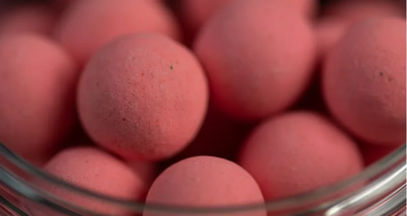 The Krill Pink Ones Wafters 16mm 130g Pot-1